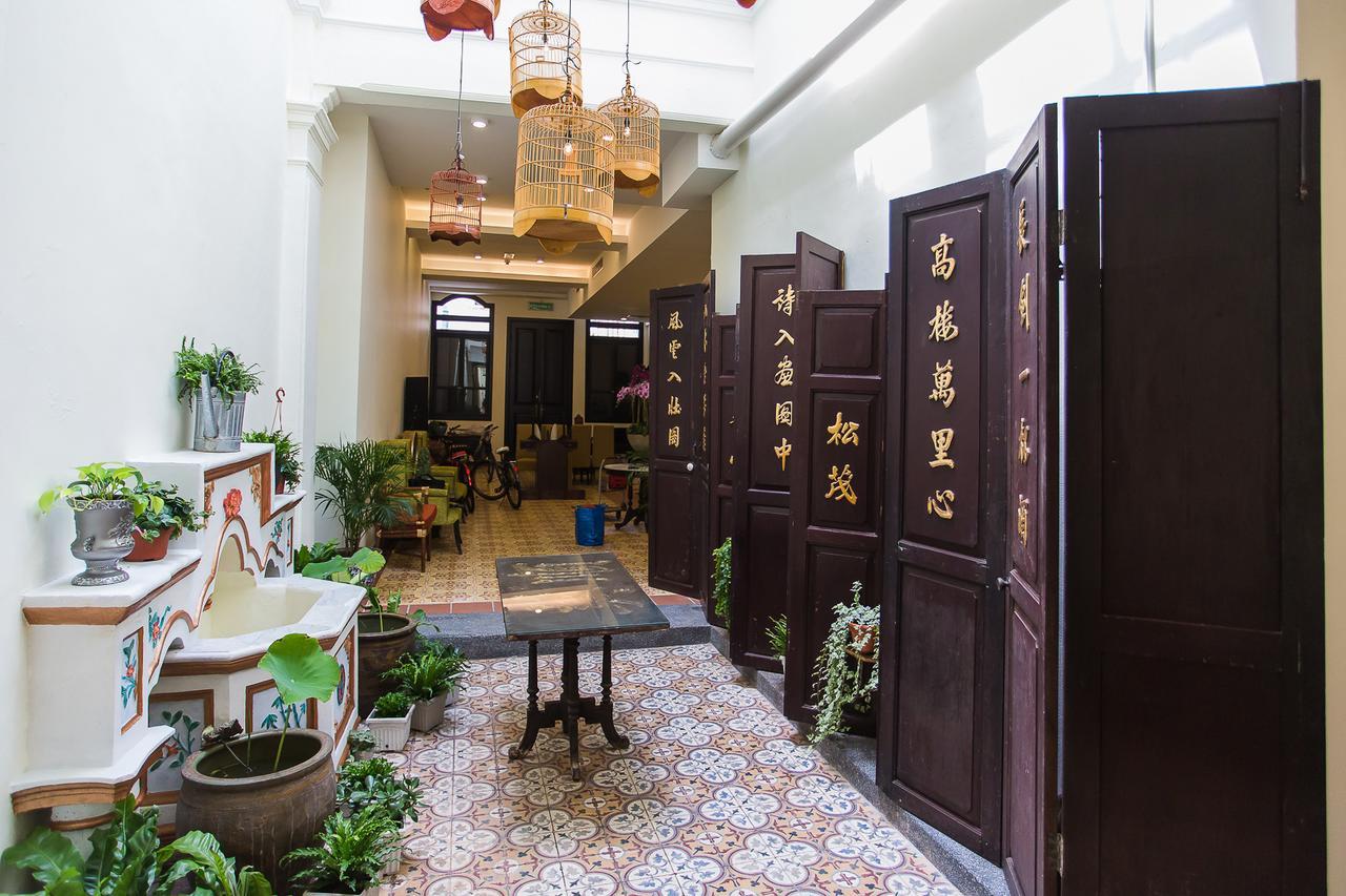 Aava Malacca Hotel Exterior photo