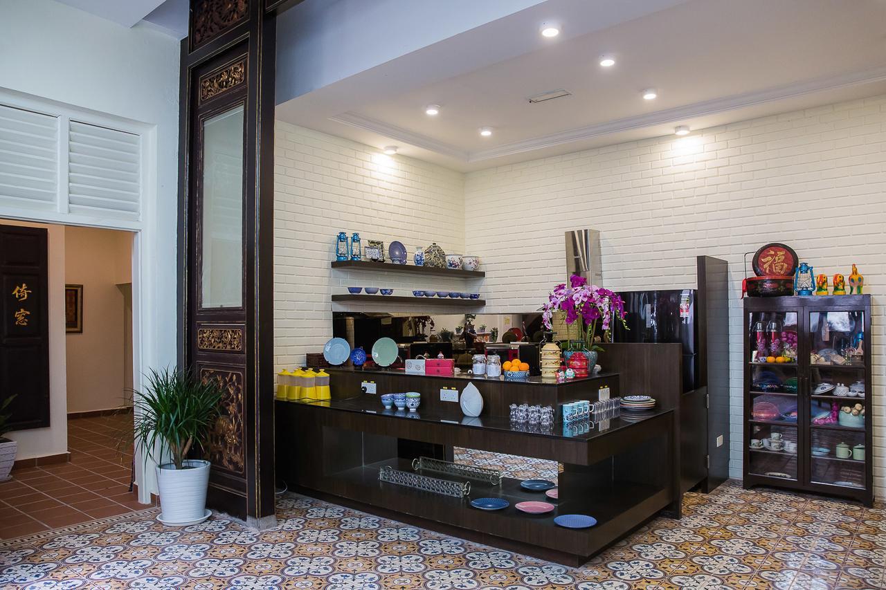 Aava Malacca Hotel Exterior photo