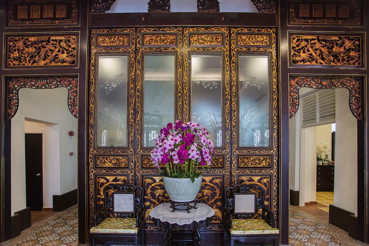 Aava Malacca Hotel Exterior photo